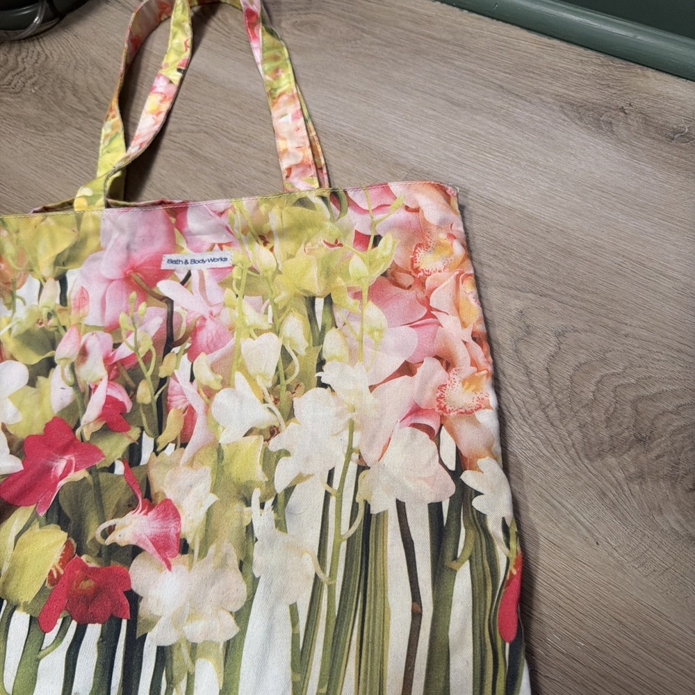 Bath & Body Works B&BW Floral Flower Spring Reusable Tote Cloth Shopping Bag - Picture 2 of 7